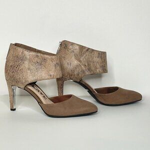 Revolution Indulge Ankle Cuff Heels Sz 7 Taupe 3.5 "Heel  Back Zipper Almond Toe